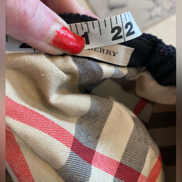 Womens Burberry hat with Nova Check liner/gold Logo Plate🔥NWOT W/stretch SM/MED - Picture 7 of 11